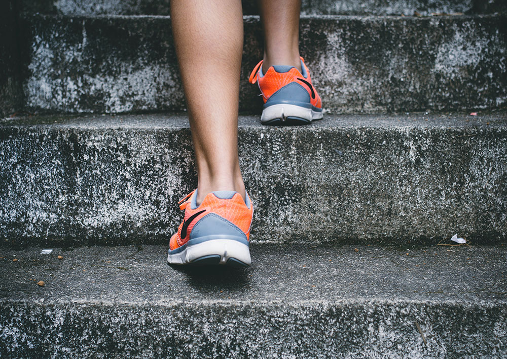Remote fitness coaching support for busy parents